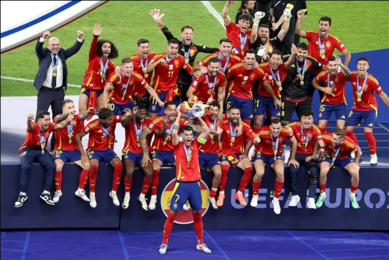 Chức vô địch EURO 2024 đánh dấu sự trở lại mạnh mẽ của bóng đá Tây Ban Nha sau giai đoạn chuyển giao thế hệ.