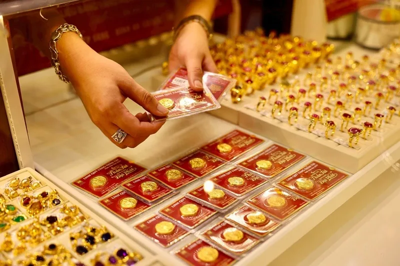 co nen mua vang thoi diem nay khong